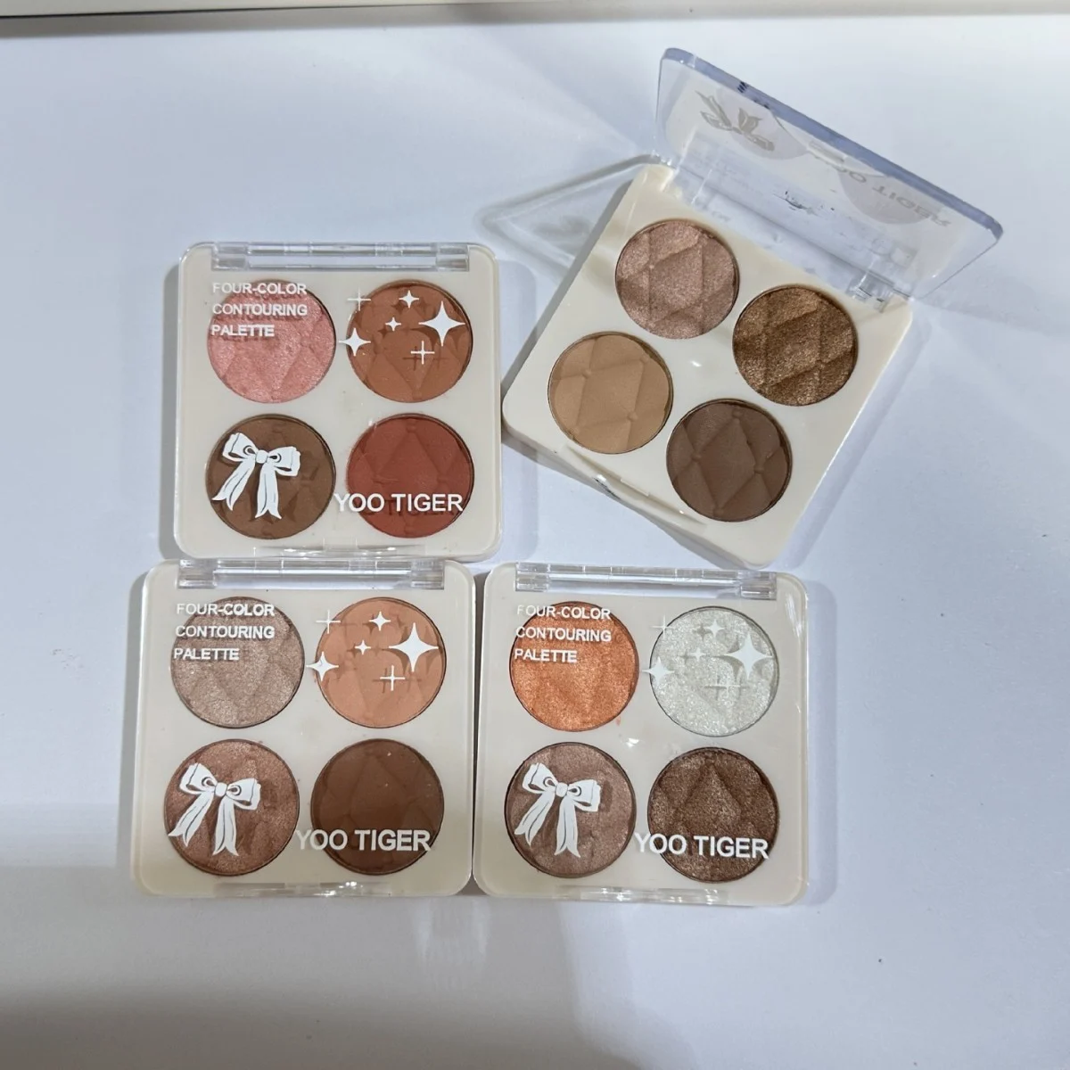 YOO TIGER Eyeshadow — Model 9174