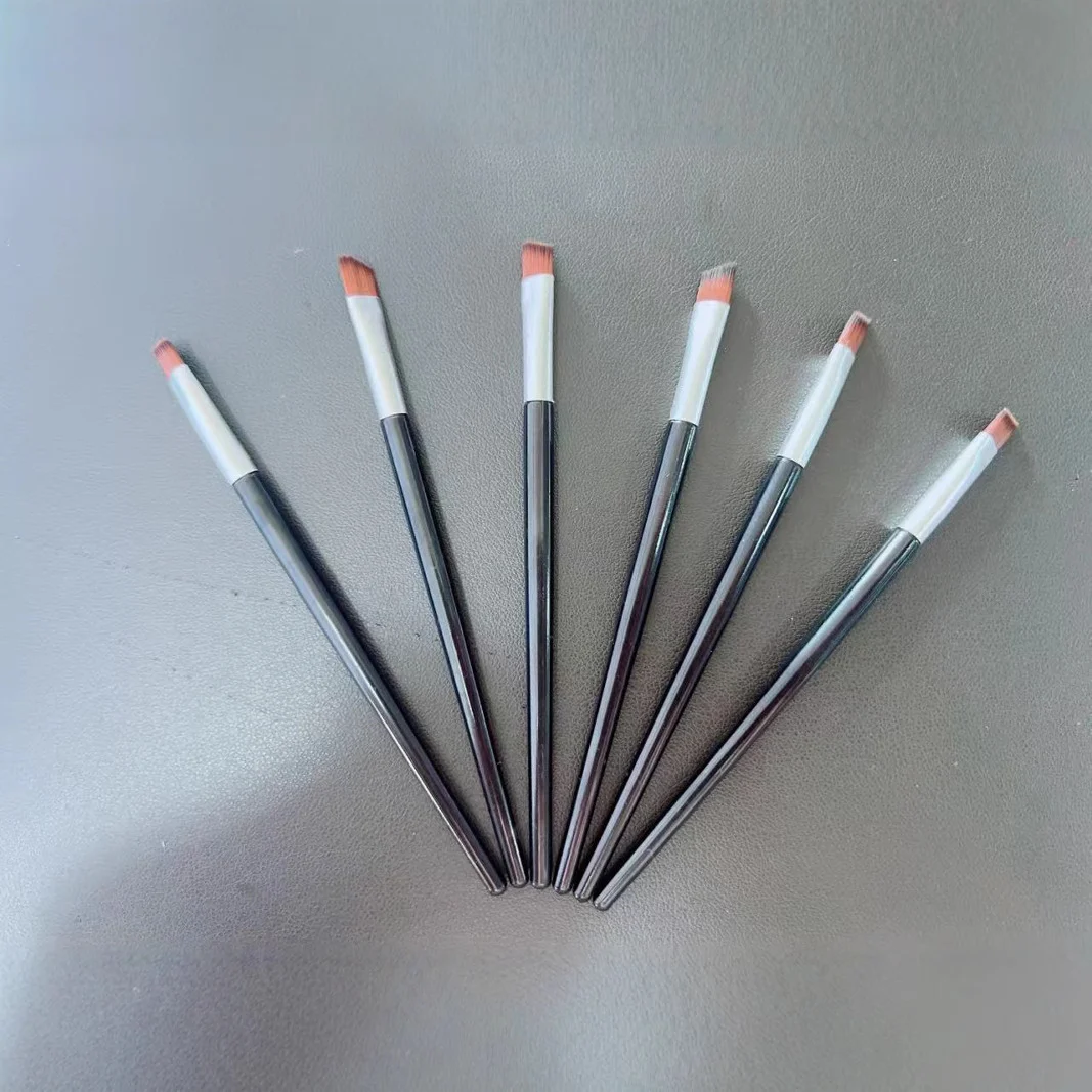 LAMEILA Eyebrow Makeup — Model 105