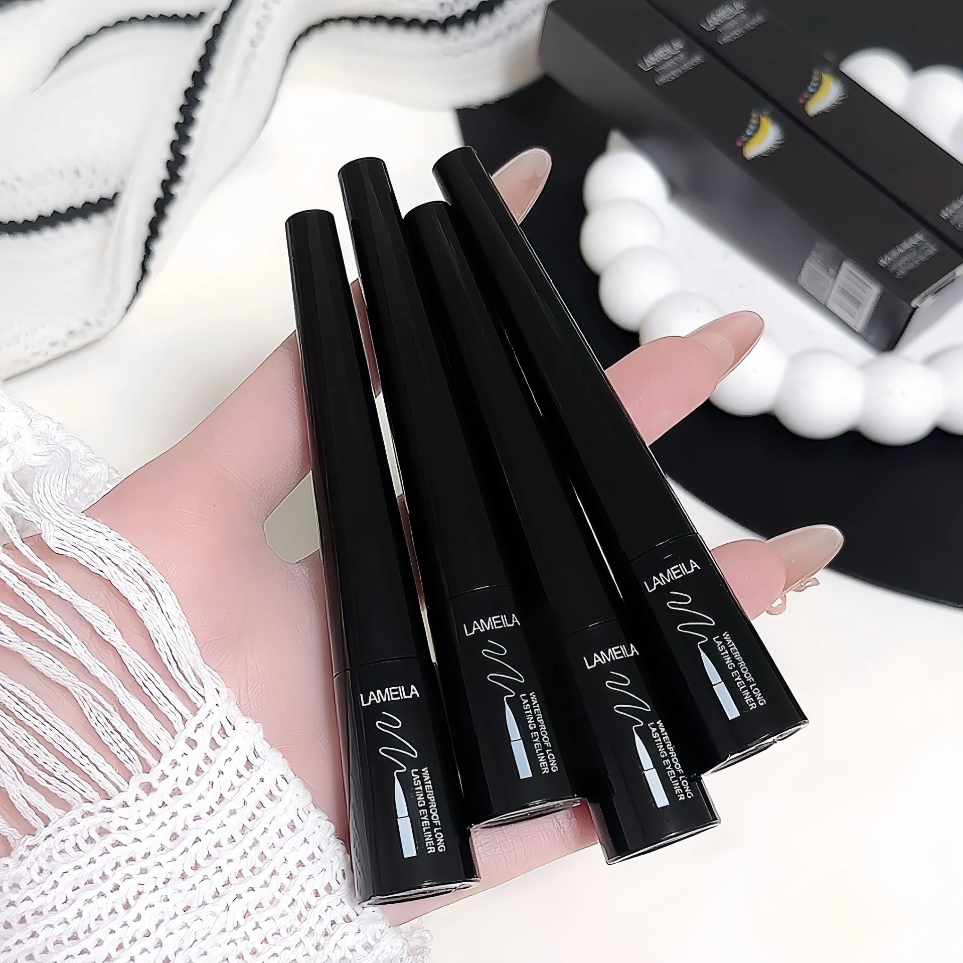 LAMEILA Eyeliner — Model 761